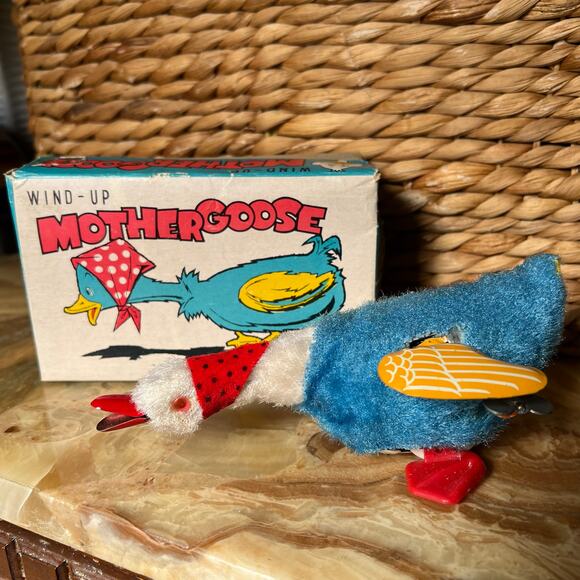 Moothergoose Tin Windup Toy 1958 made in Japan - Picture 1 of 10